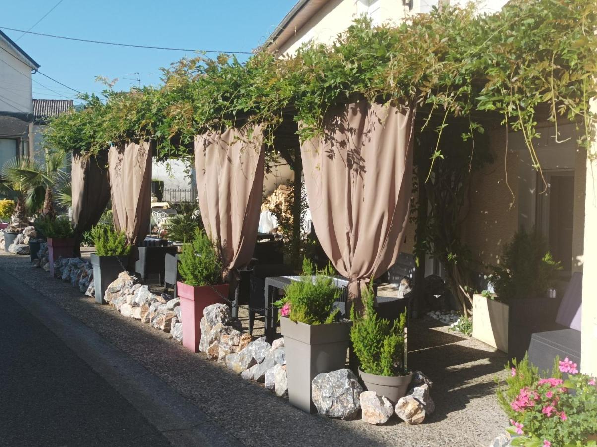 L' Auberge Campagnarde, Lourdes Poueyferré Kültér fotó