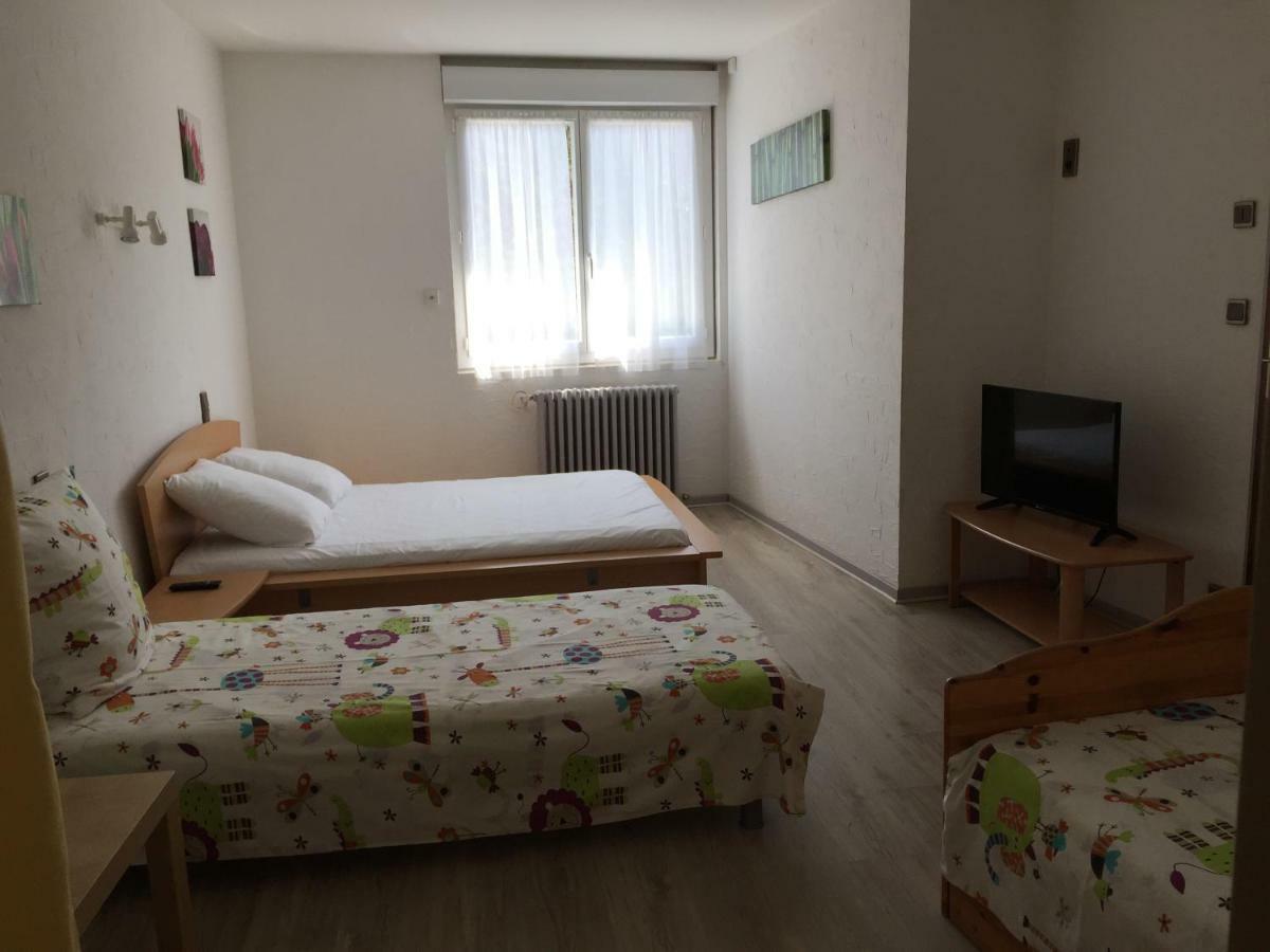 L' Auberge Campagnarde, Lourdes Poueyferré Kültér fotó